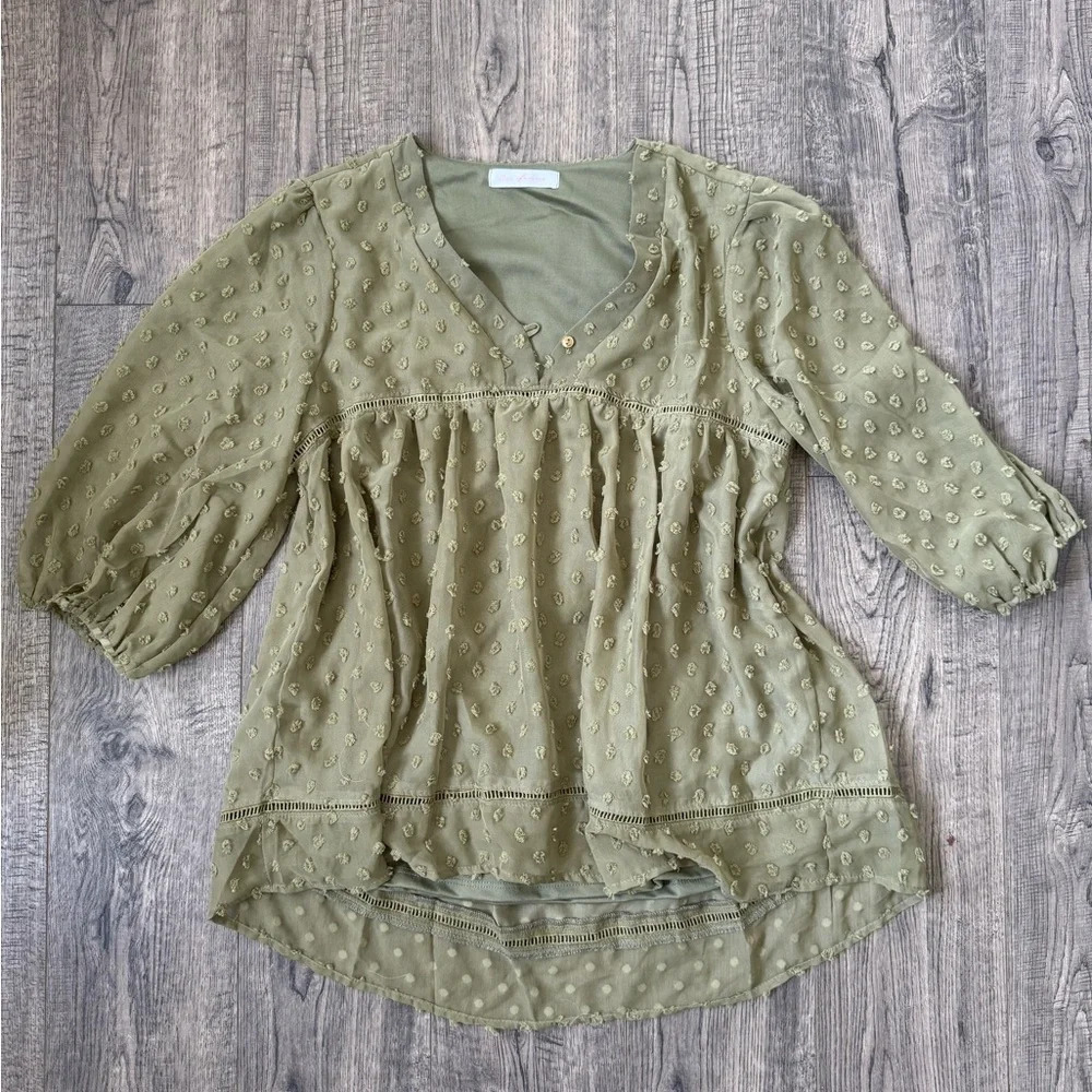 Ave Shops Jessica Swiss Dot Top In Sage - Picture 4 of 6